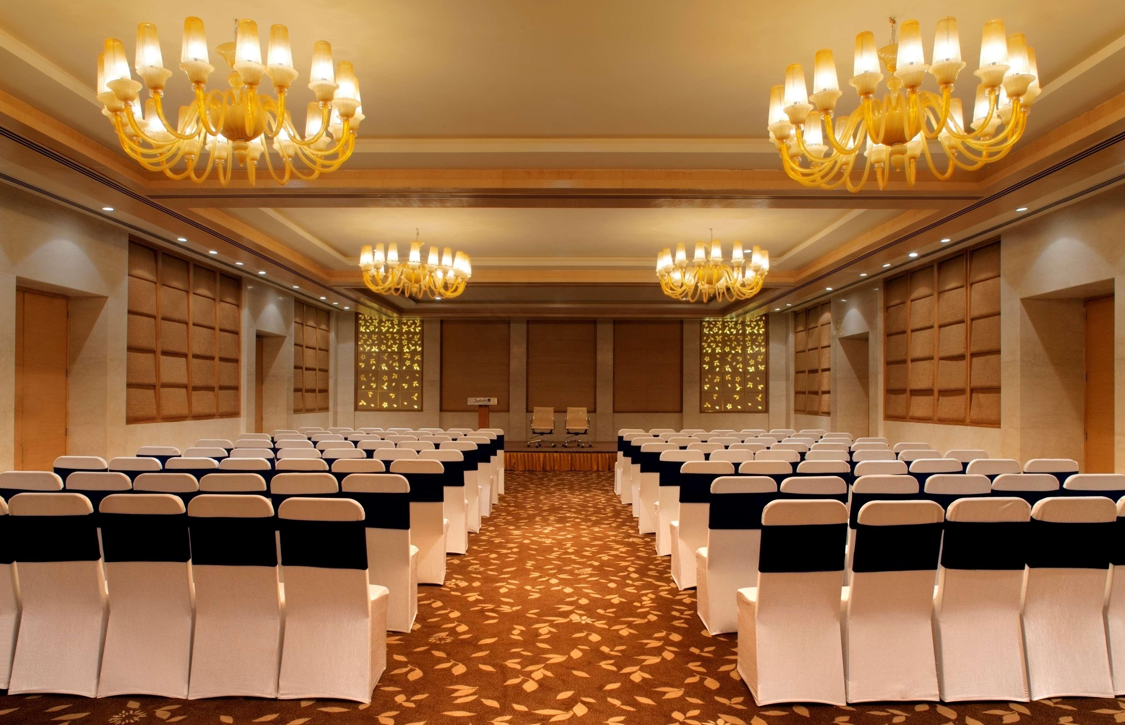 Radisson Blu Hotel New Delhi Dwarka Affari foto The Imperial, New Delhi