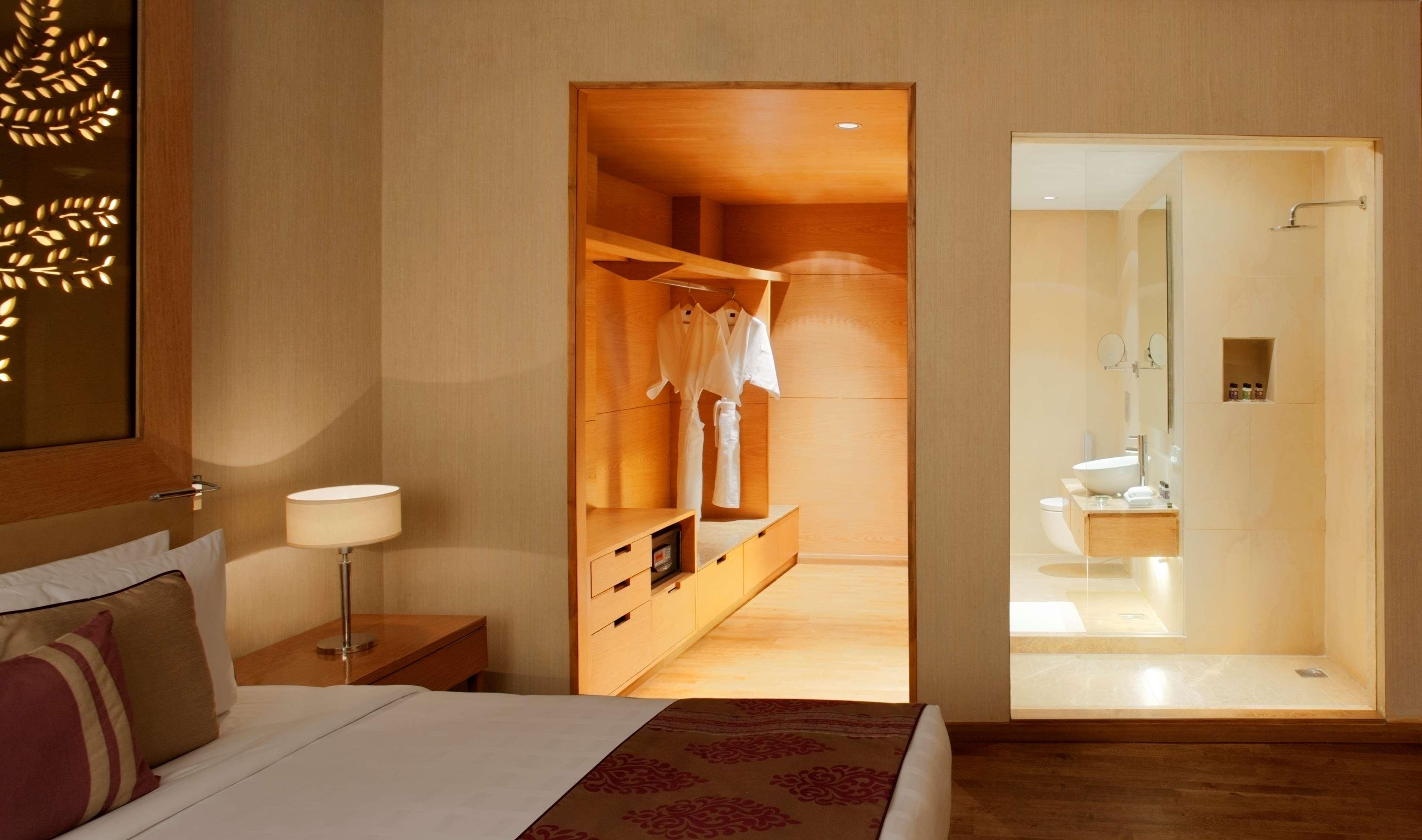 Radisson Blu Hotel New Delhi Dwarka Camera foto A room at the hotel