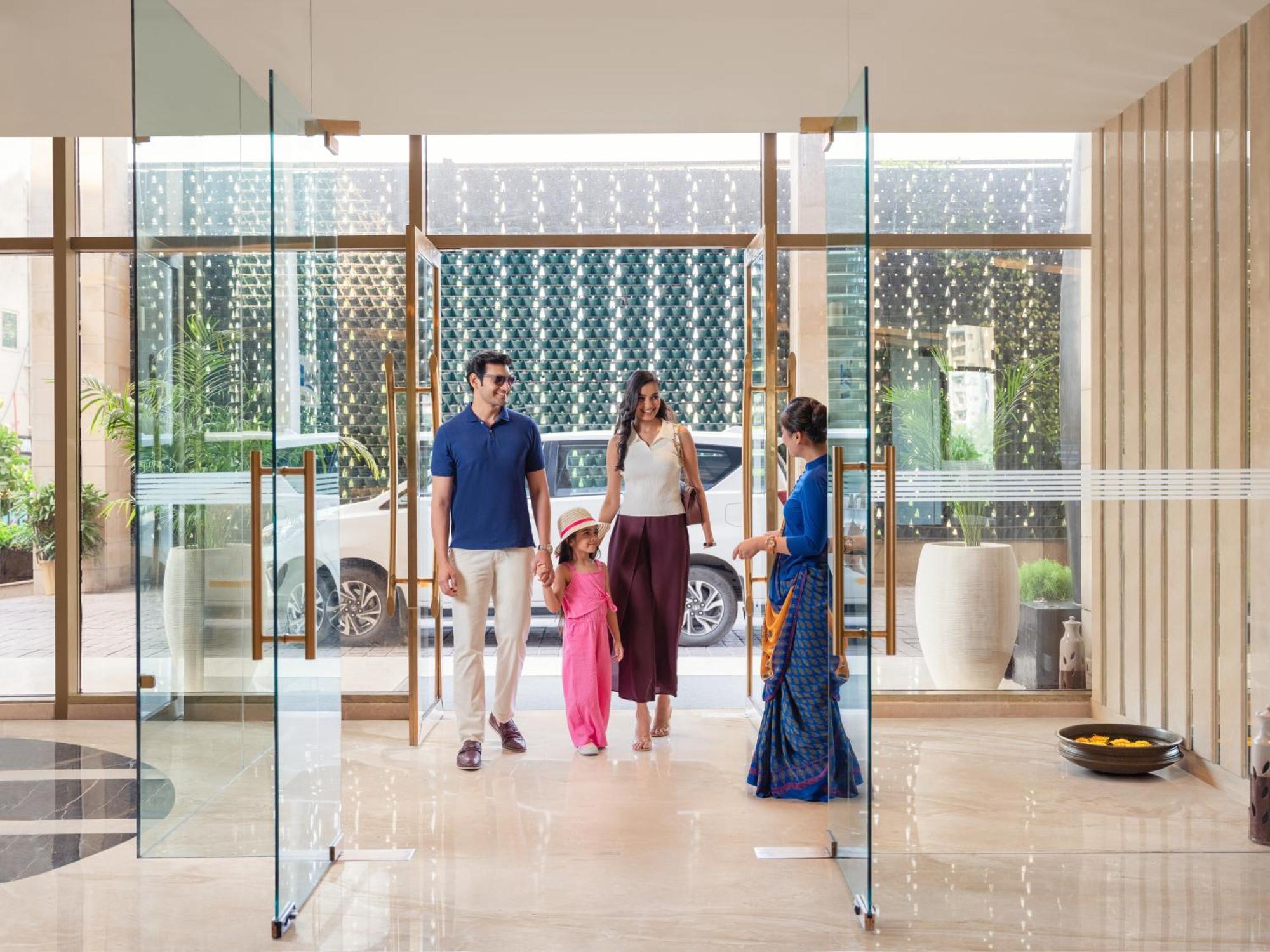 Radisson Blu Hotel New Delhi Dwarka Esterno foto The Oberoi, Mumbai