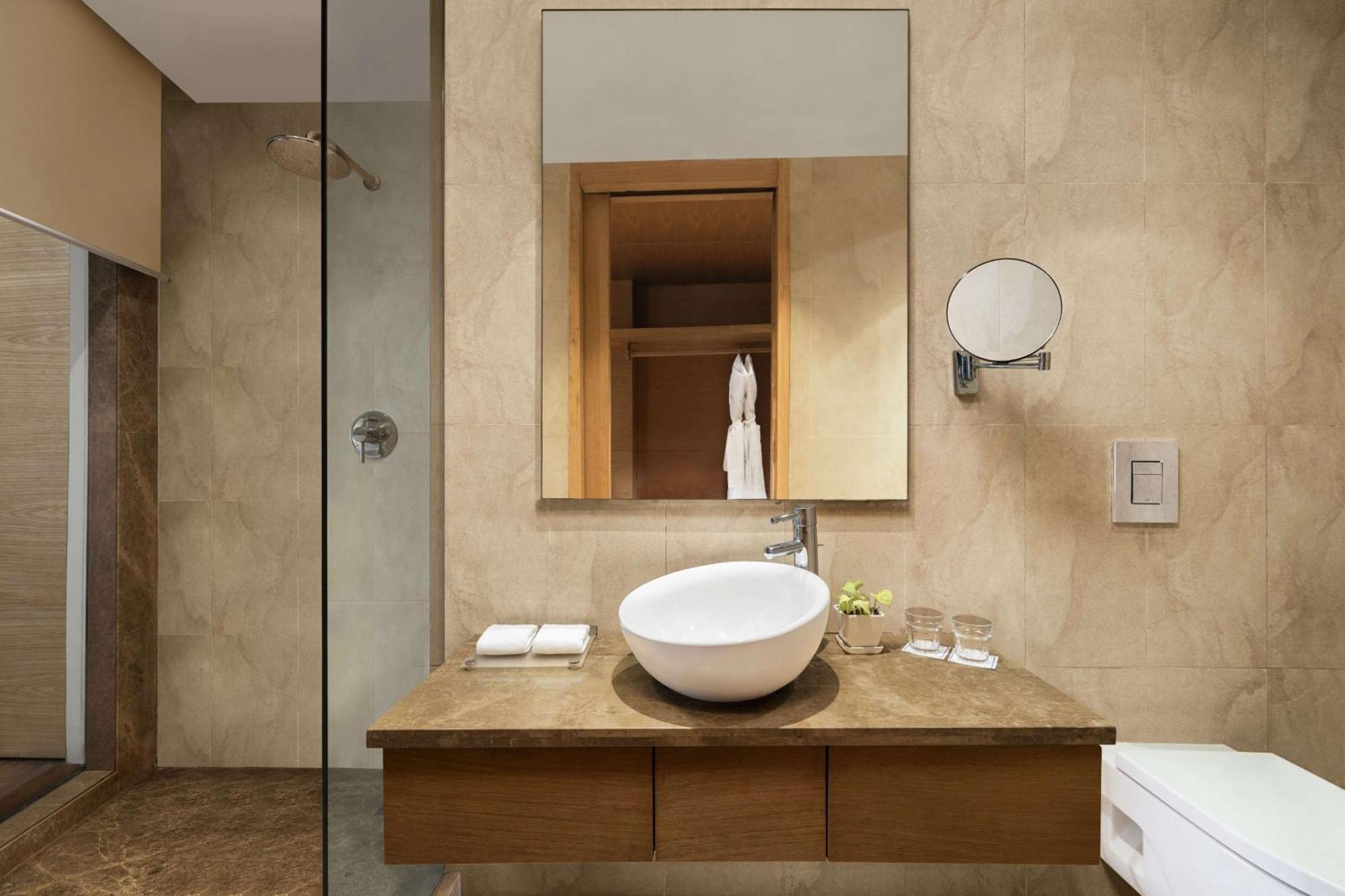 Radisson Blu Hotel New Delhi Dwarka Esterno foto